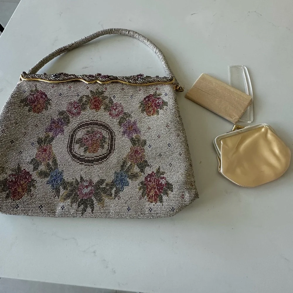Vintage Floral Metal
Beaded Bag - Picture 1 of 5